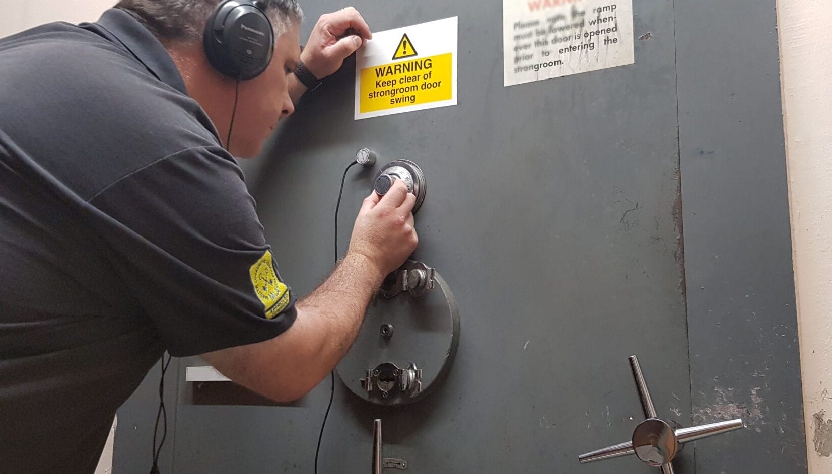 Safe Opening Service - Dial Safe opened